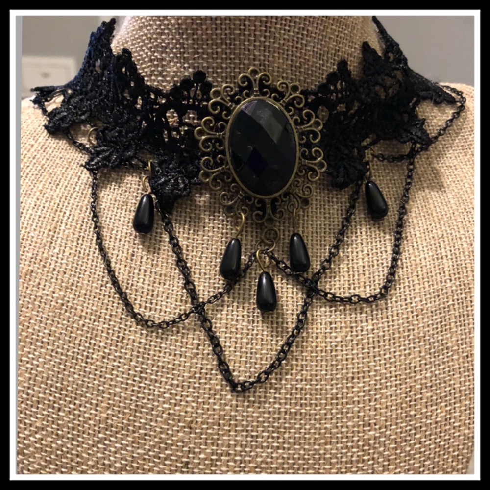 Beautiful Lace Choker Necklace